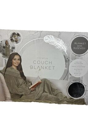 Silver One Luxury Wearable Couch Blanket Sleeves 60x70 NIB Snuggie